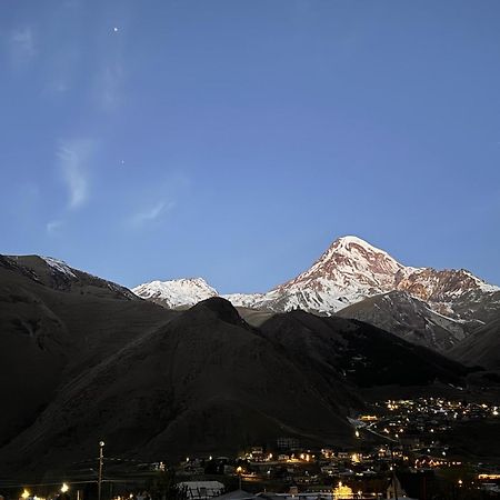 Family Hotel 7 Sisters Kazbegi Exterior foto